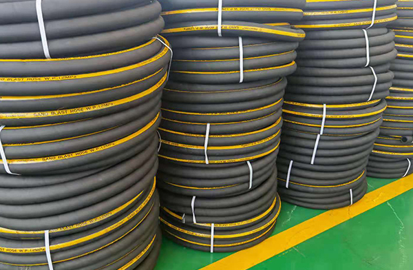 耐磨噴砂膠管.jpg 耐磨噴砂膠管.jpg