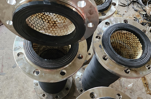 陶瓷膠管.jpg 陶瓷膠管.jpg